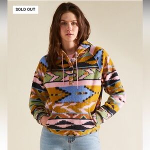 Billabong NWOT Go Outdoors - Half-Zip Sweatshirt for Women size Medium